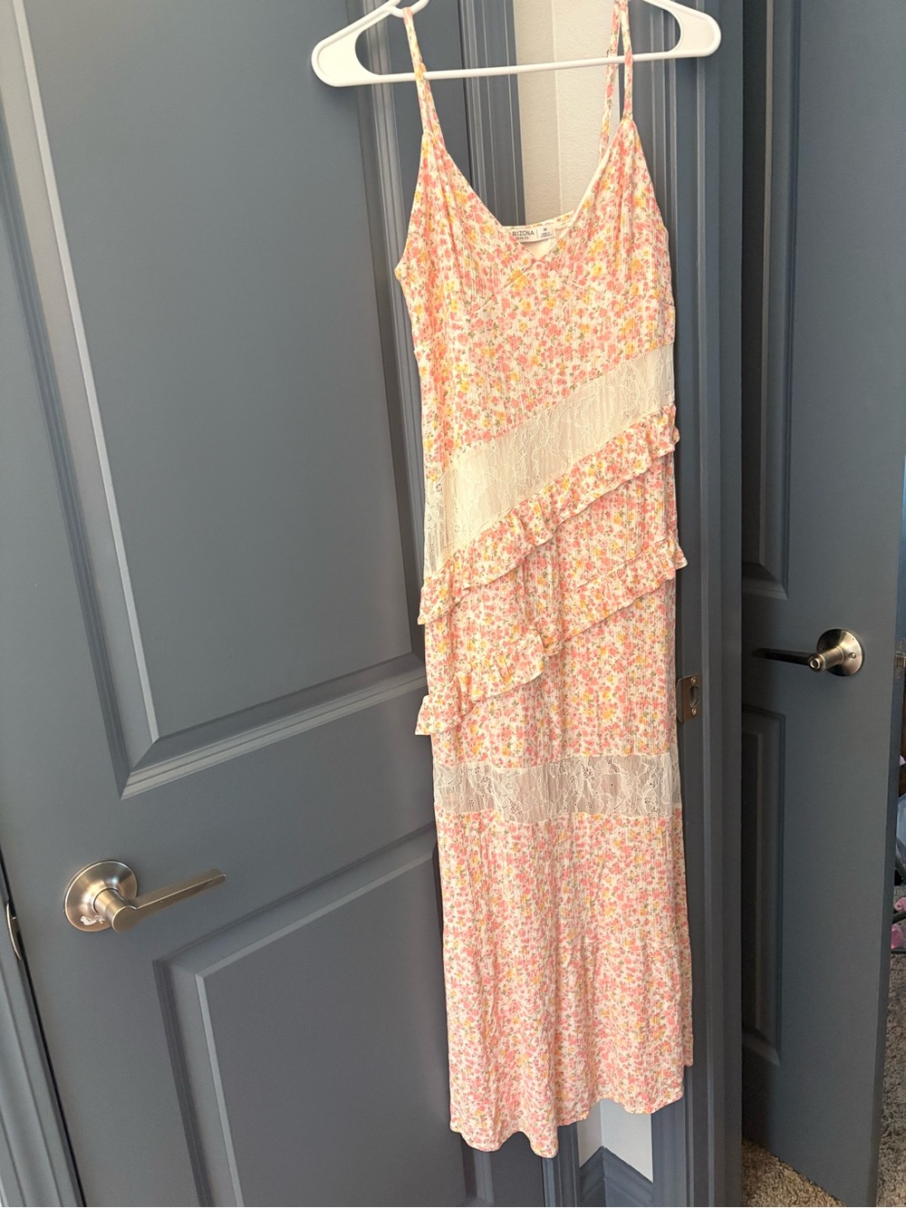 Floral Lace-Trim Maxi Dress - Pink